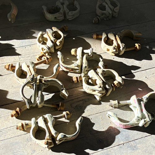 Scaffold swivel double clamps