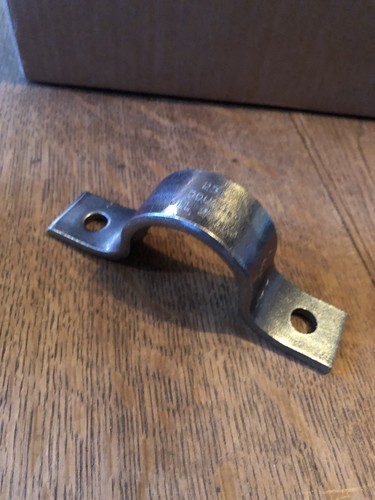 30x saddle clamps - 30x,